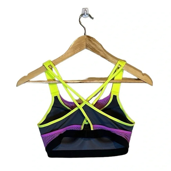 Victoria’s Secret Incredible Sports Bra Size 34B Athletic Athleisure - Picture 3 of 8